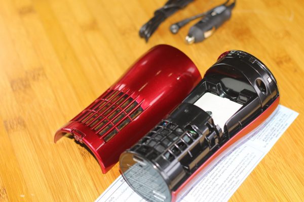 Máy khử mùi ô tô Sharp
